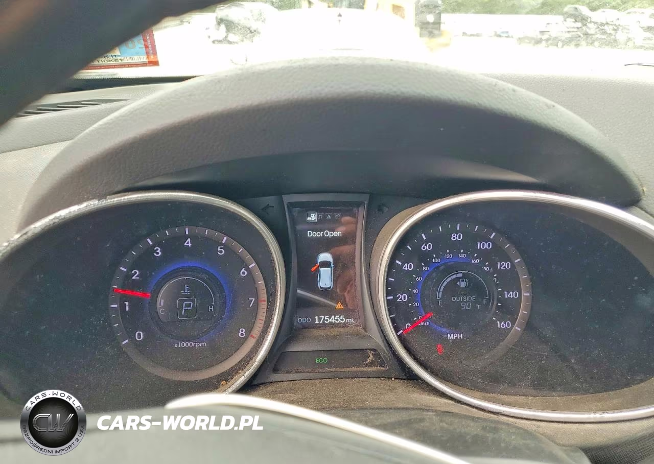 2013 Hyundai Santa Fe Sport 2.0T VIN:5XYZUDLA3DG085567 - 9