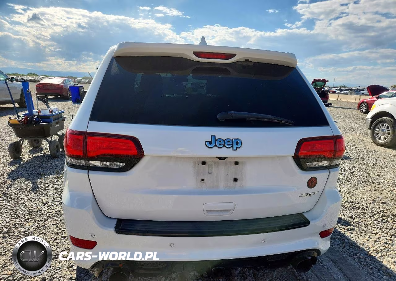2015 Jeep Grand Cherokee Srt-8 VIN:1C4RJFDJXFC634272 - 6