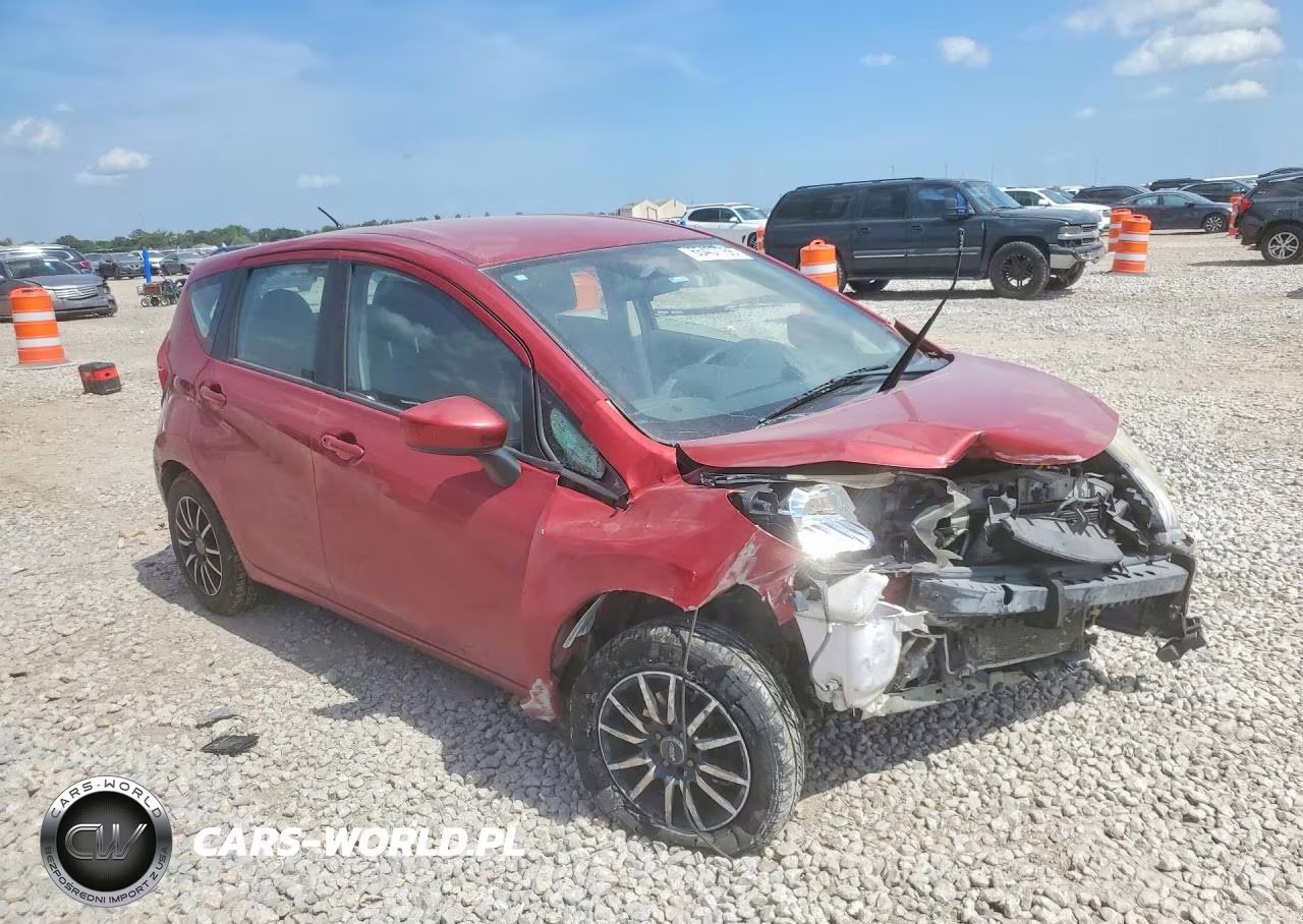 2015 Nissan Versa Note S VIN:3N1CE2CP6FL373058 - 4