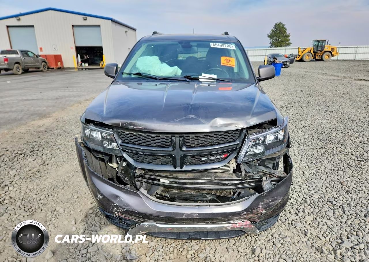 2019 Dodge Journey Crossroad VIN:3C4PDDGG5KT765062 - 5