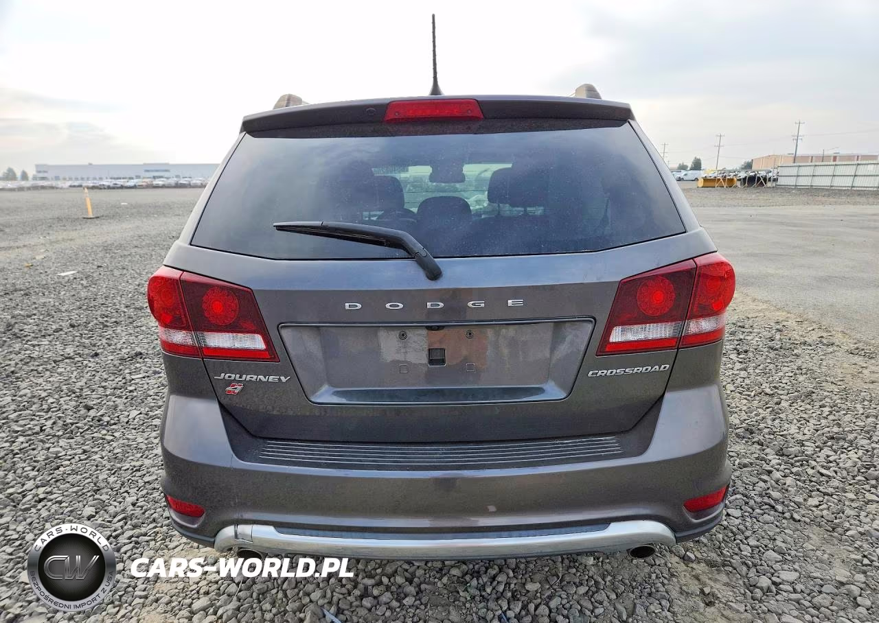 2019 Dodge Journey Crossroad VIN:3C4PDDGG5KT765062 - 6