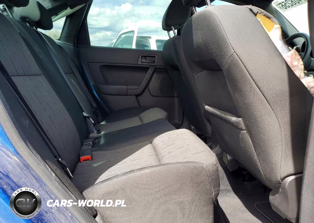 2010 Ford Focus Se VIN:1FAHP3FN3AW115263 - 10