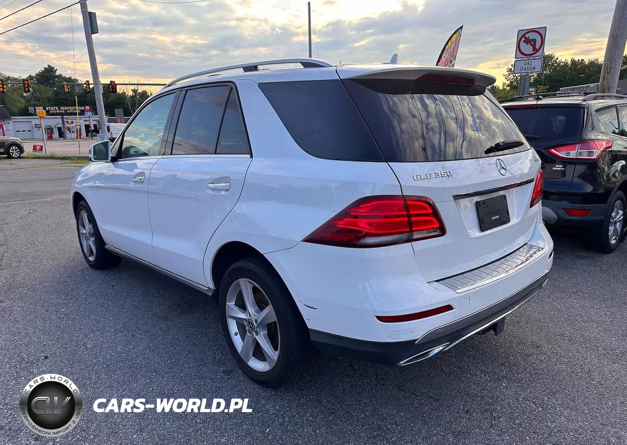 2018 Mercedes-Benz Gle 350 4Matic VIN:4JGDA5HB6JB198327 - 3