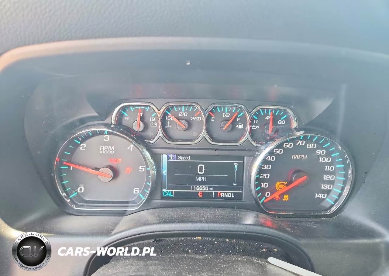 2018 Chevrolet Silverado C1500 Lt VIN:3GCPCREC3JG402752 - 9