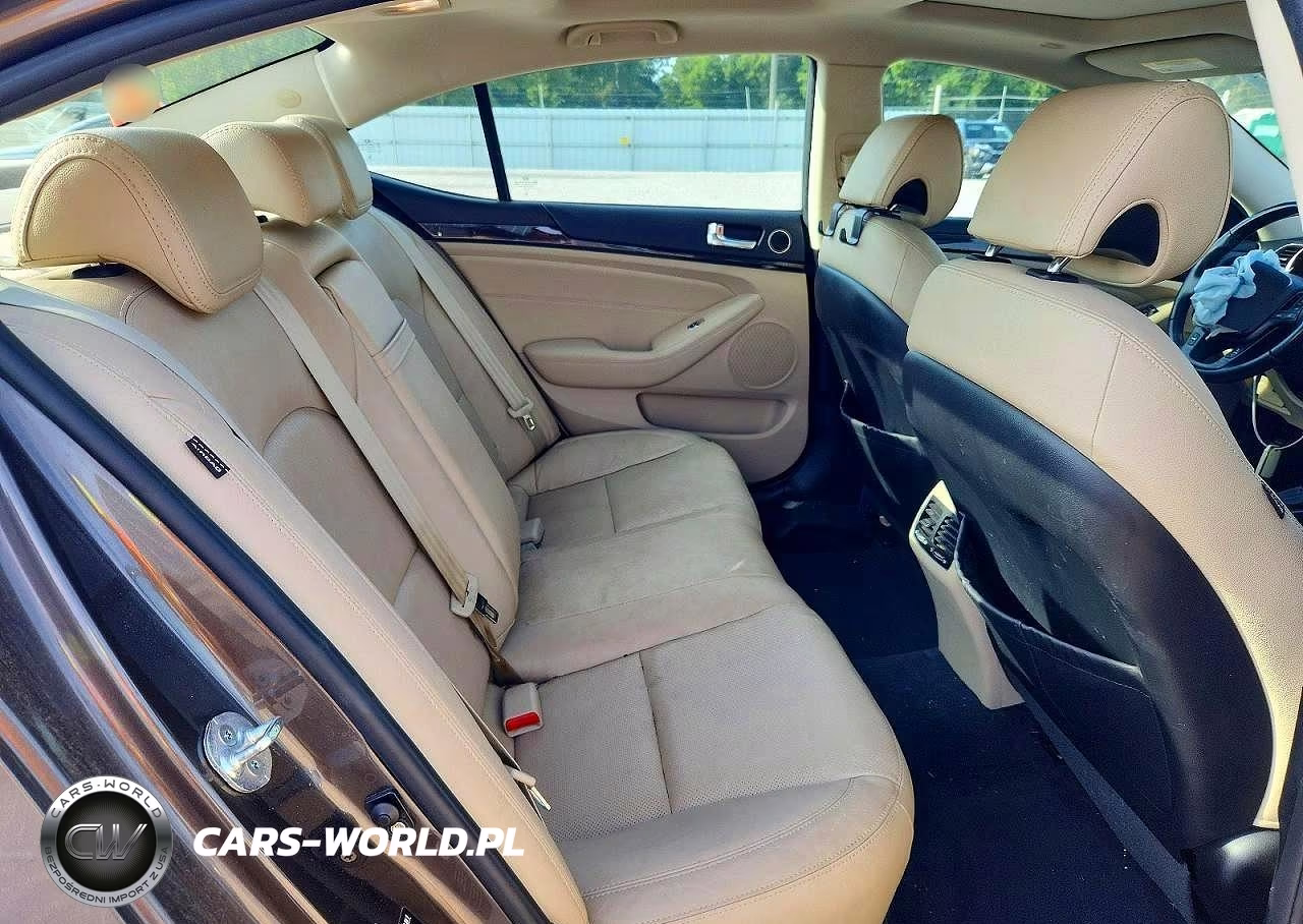 2015 Kia Cadenza Premium VIN:KNALN4D71F5173872 - 10