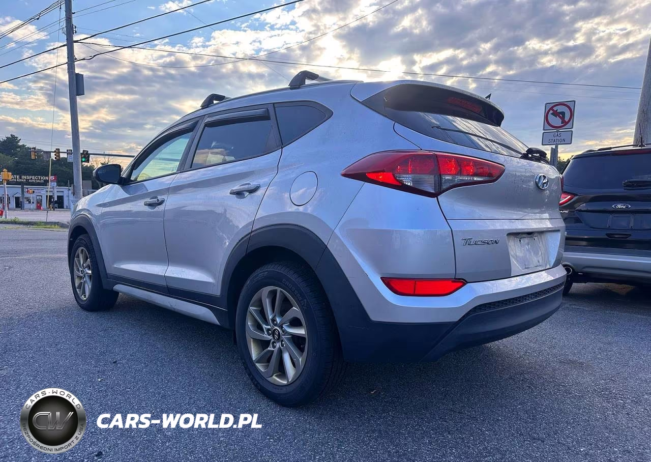 2018 Hyundai Tucson Sel VIN:KM8J3CA49JU676774 - 3