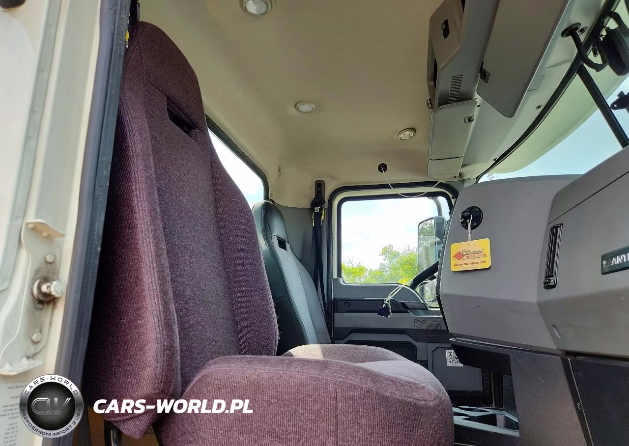 2019 Mack Anthem Semi Truck VIN:1M1AN3GY2KM009393 - 11