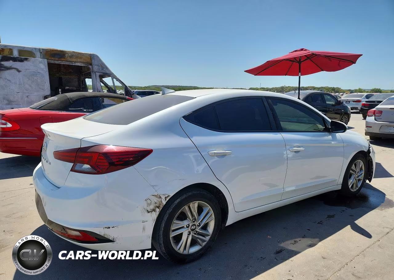 2020 Hyundai Elantra Sel VIN:5NPD84LF1LH542006 - 3