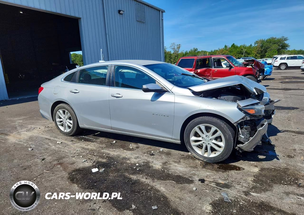 2017 Chevrolet Malibu Lt VIN:1G1ZE5ST2HF209786 - 4