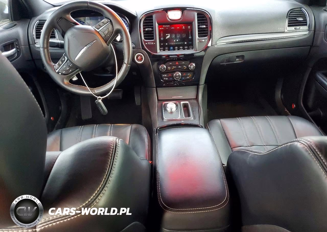 2015 Chrysler 300 S VIN:2C3CCABT3FH818381 - 8