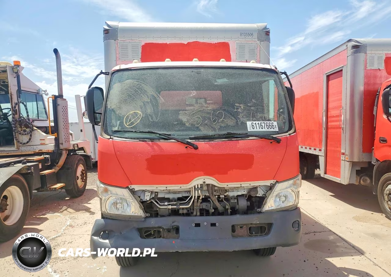 2018 Hino 195 Box Truck VIN:JHHSDM2HXJK006401 - 5
