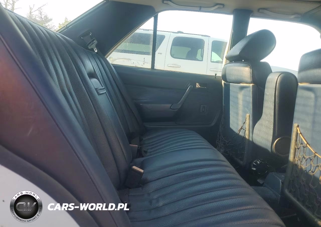 1989 Mercedes-Benz 190 E 2.6 VIN:WDBDA29D2KF558348 - 10