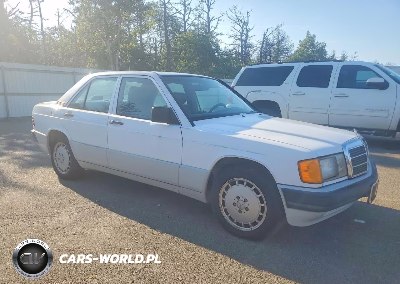 1989 Mercedes-Benz 190 E 2.6 VIN:WDBDA29D2KF558348 - 4
