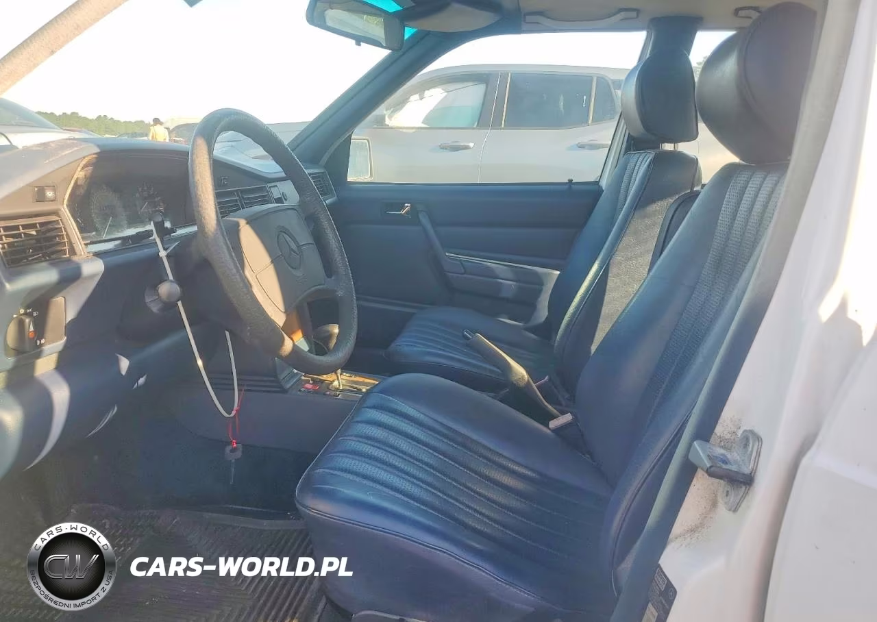 1989 Mercedes-Benz 190 E 2.6 VIN:WDBDA29D2KF558348 - 7