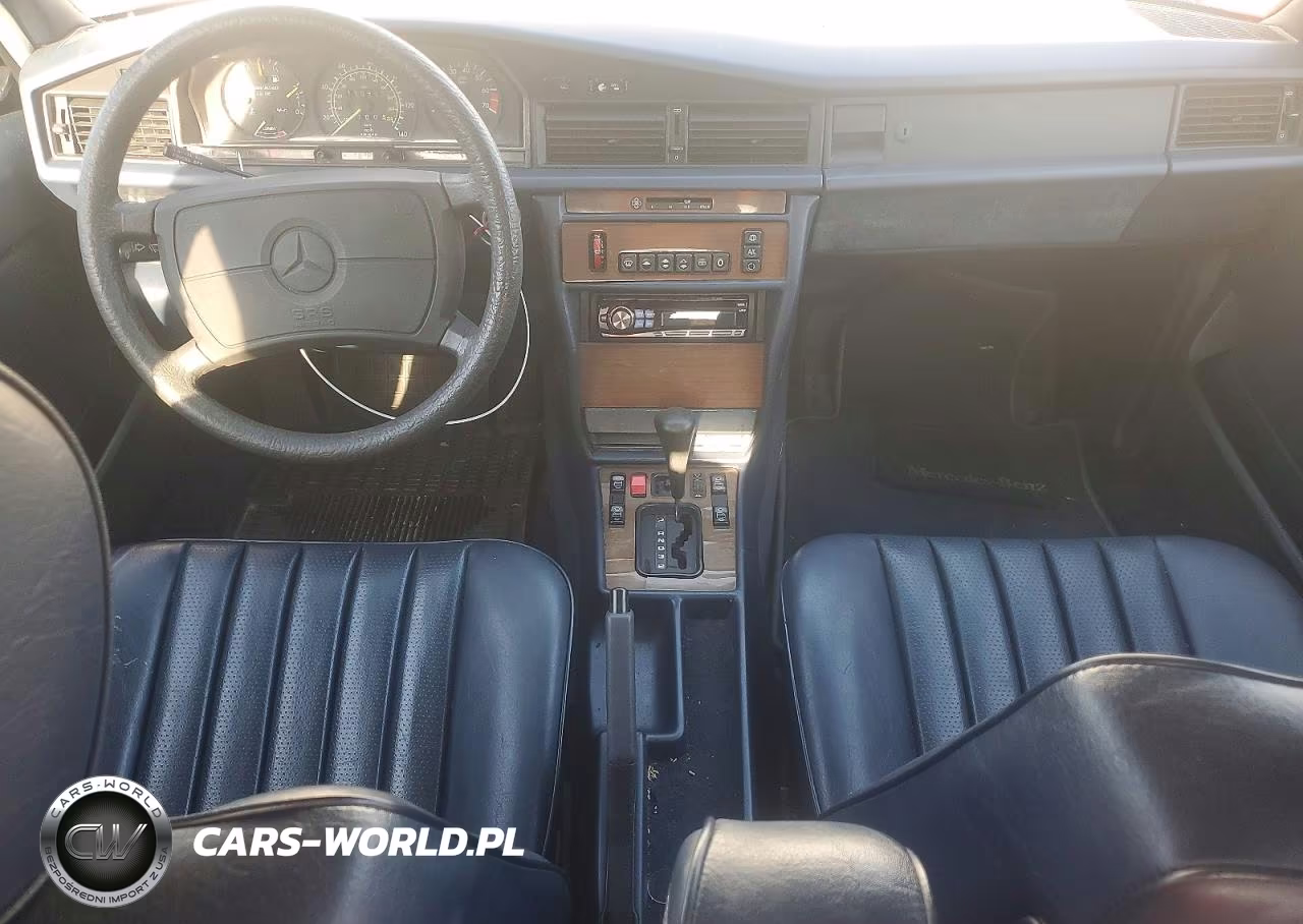 1989 Mercedes-Benz 190 E 2.6 VIN:WDBDA29D2KF558348 - 8
