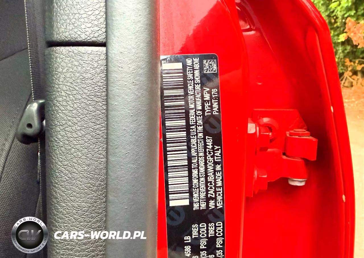 2016 Jeep Renegade Sport VIN:ZACCJBAW0GPC74487 - 10