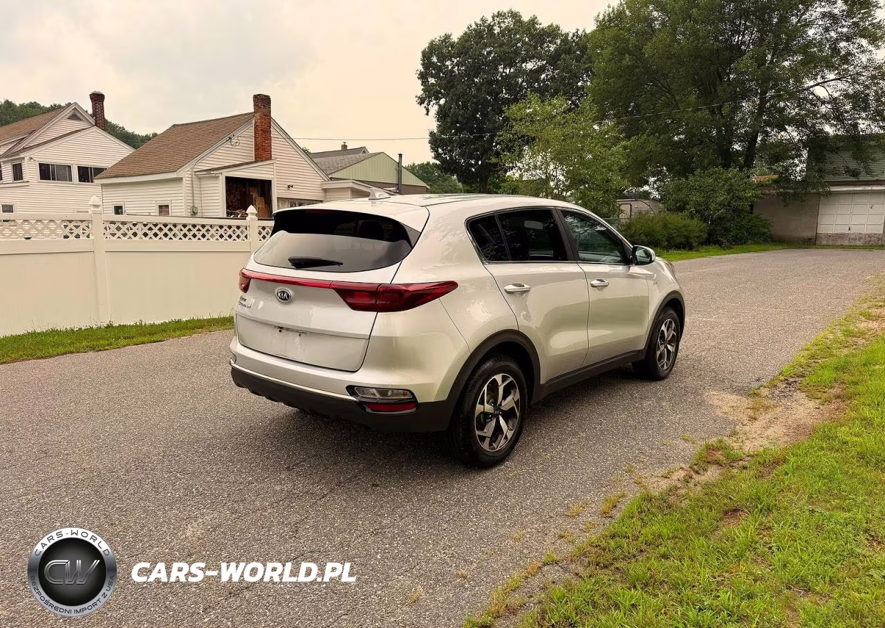 2020 Kia Sportage Lx VIN:KNDPMCAC9L7705663 - 4