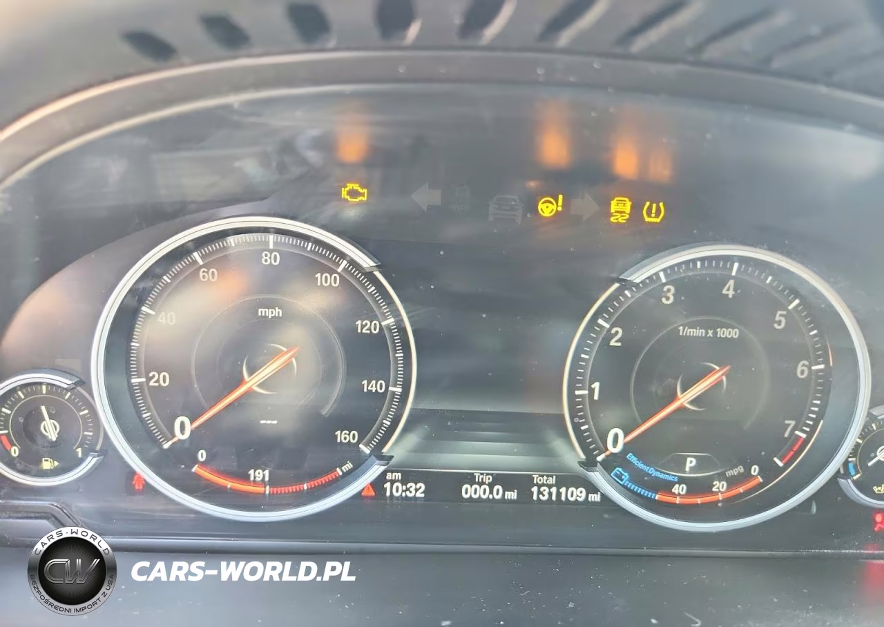 2018 BMW X5 xDrive50I VIN:5UXKR6C54J0U15797 - 9