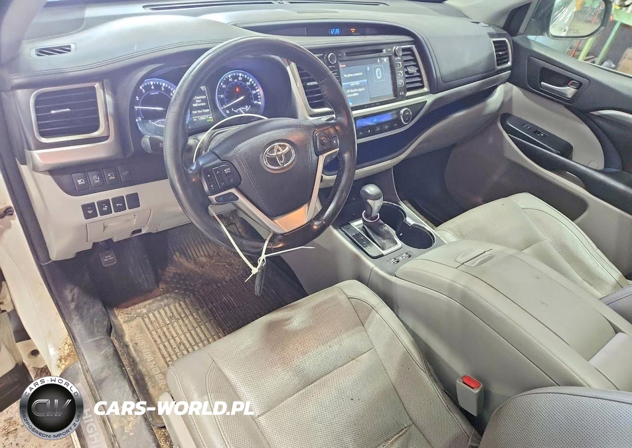 2017 Toyota Highlander Limited Platinum VIN:5TDDZRFHXHS414369 - 8