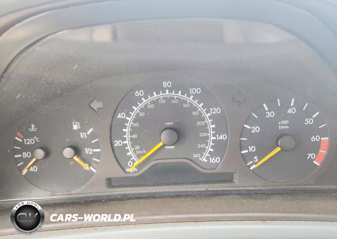 1999 Mercedes-Benz Clk 320 VIN:WDBLK65G4XT026480 - 9
