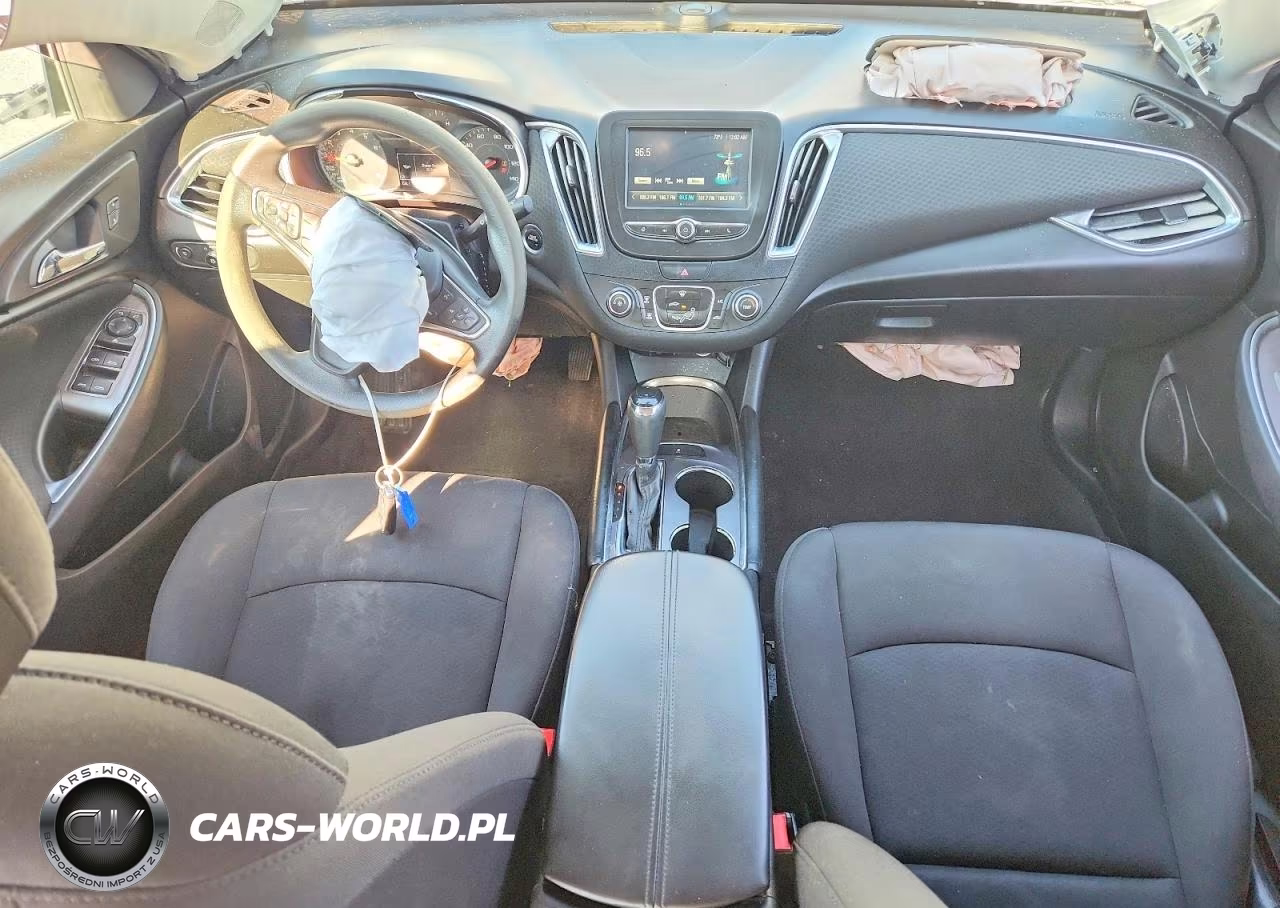2018 Chevrolet Malibu Lt VIN:1G1ZD5ST7JF250276 - 8