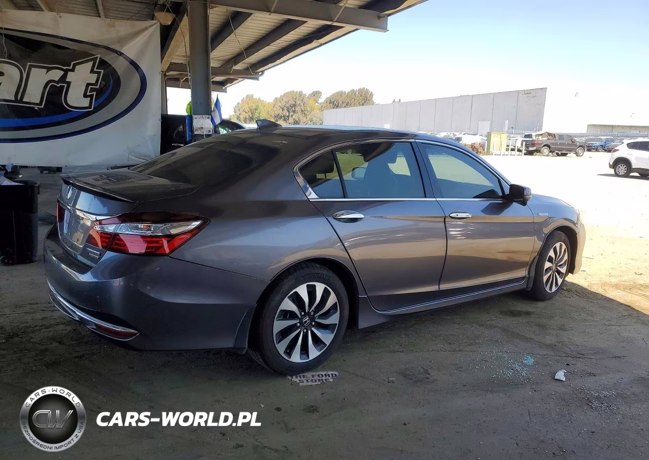 2017 Honda Accord Touring Hybrid VIN:JHMCR6F71HC004643 - 3