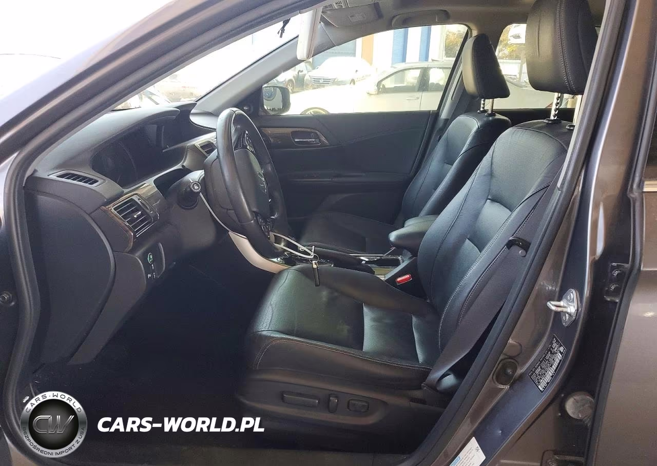 2017 Honda Accord Touring Hybrid VIN:JHMCR6F71HC004643 - 7