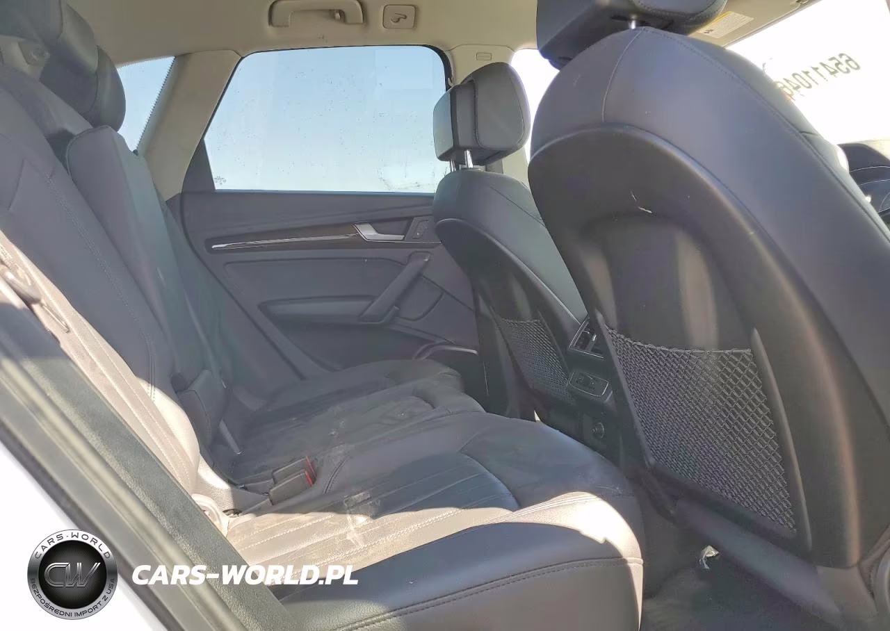 2019 Audi Q5 Premium VIN:WA1ANAFY2K2125107 - 11