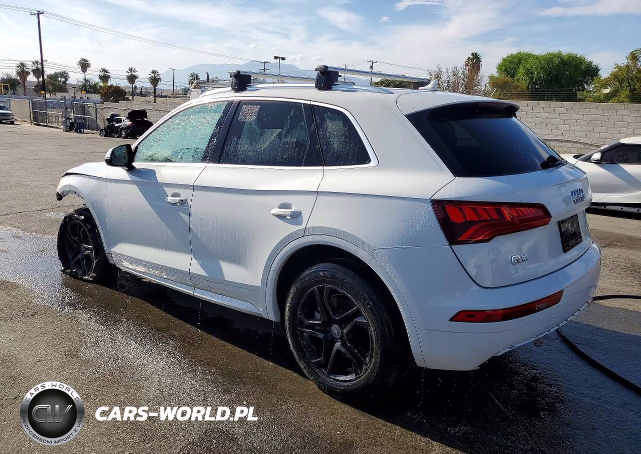 2019 Audi Q5 Premium VIN:WA1ANAFY2K2125107 - 2