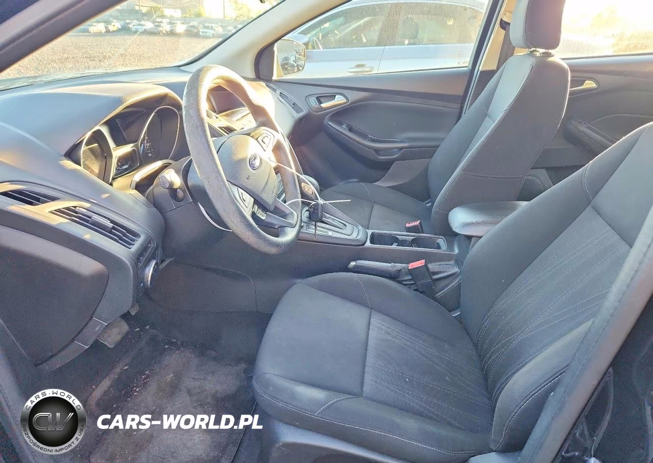 2017 Ford Focus Se VIN:1FADP3F28HL242512 - 7