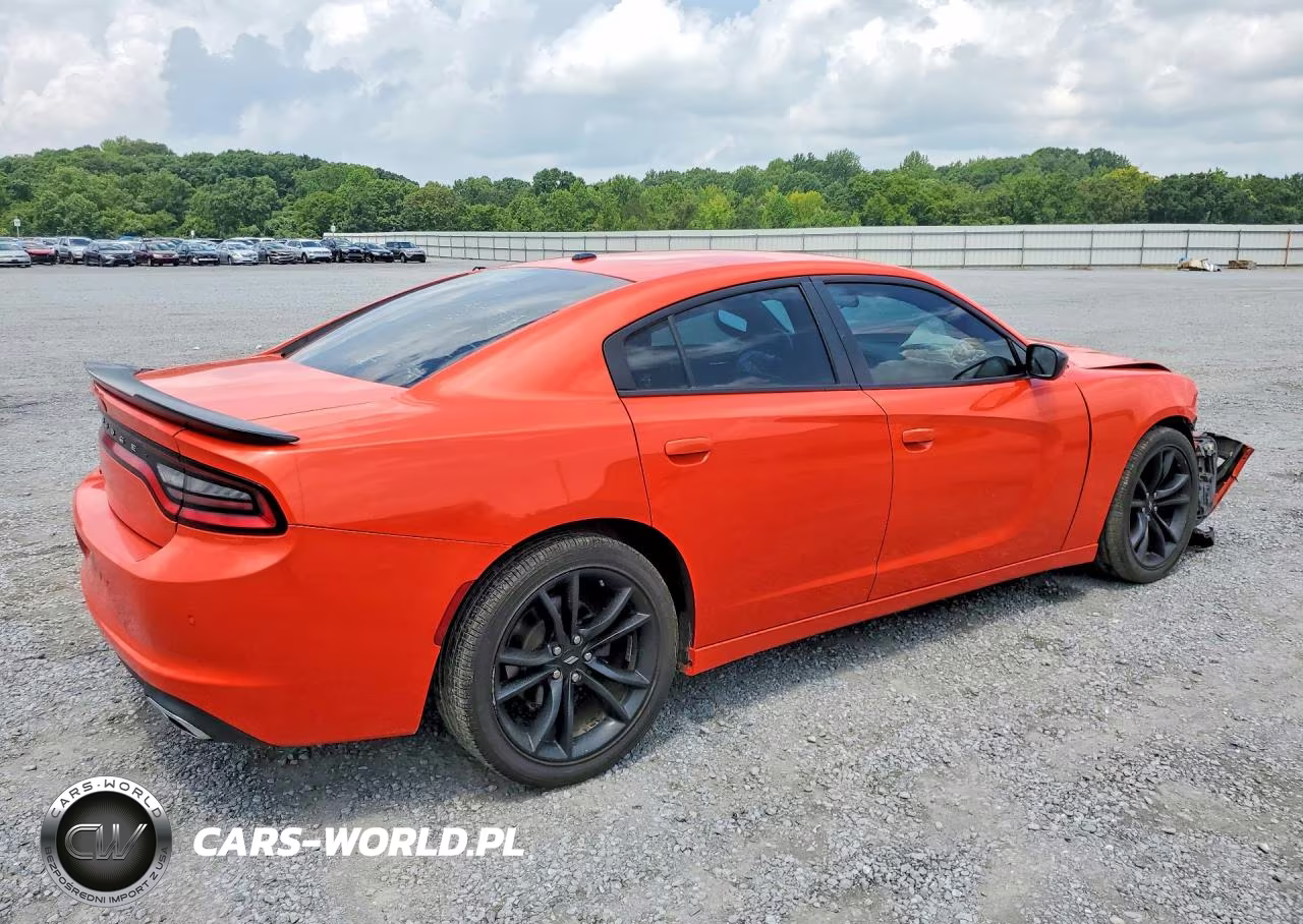 2018 Dodge Charger Sxt VIN:2C3CDXBG3JH290109 - 3