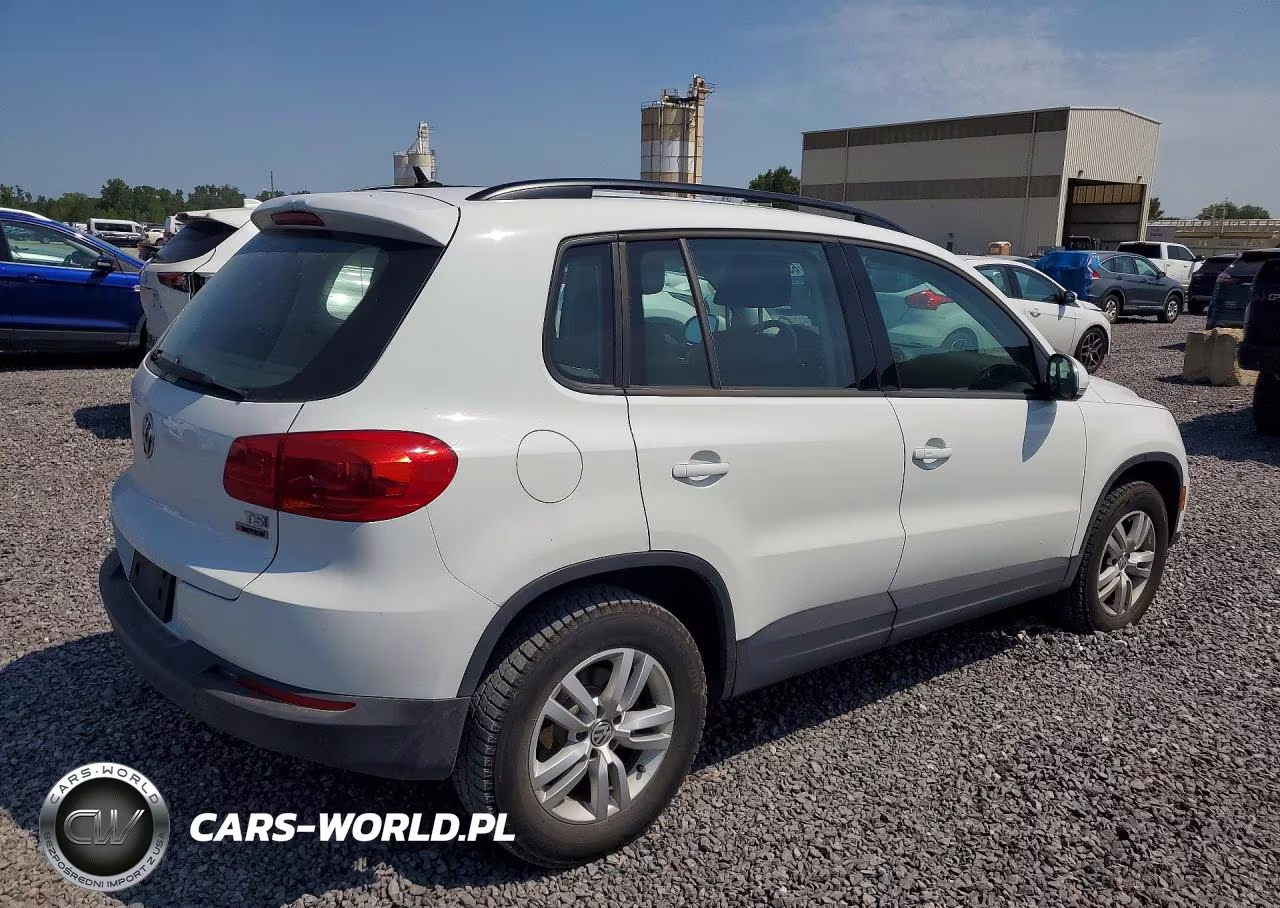 2016 Volkswagen Tiguan S VIN:WVGBV7AX7GW019503 - 3