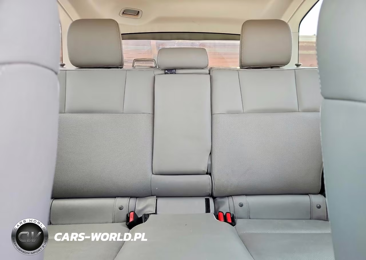 2018 Subaru Forester 2.5I Limited VIN:JF2SJARCXJH543868 - 10