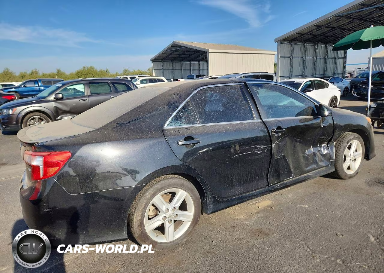 2014 Toyota Camry Se VIN:4T1BF1FK0EU411934 - 3