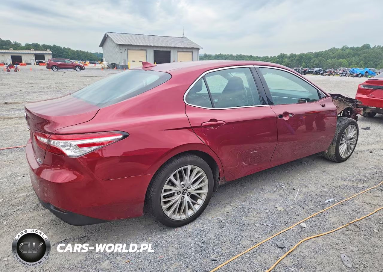 2018 Toyota Camry Hybrid Xle VIN:4T1B21HK4JU500800 - 3