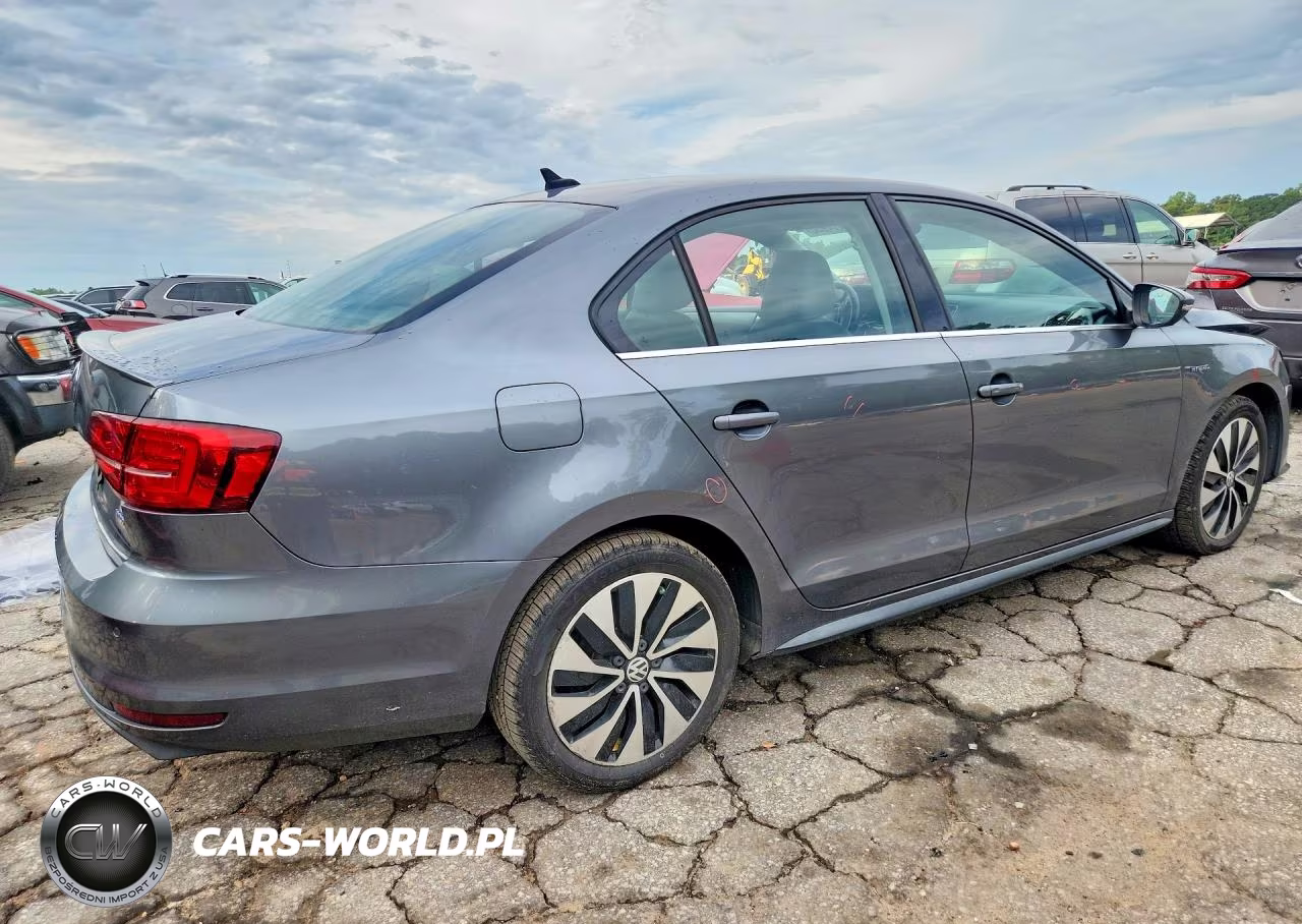 2015 Volkswagen Jetta Hybrid VIN:3VW637AJ5FM327451 - 3