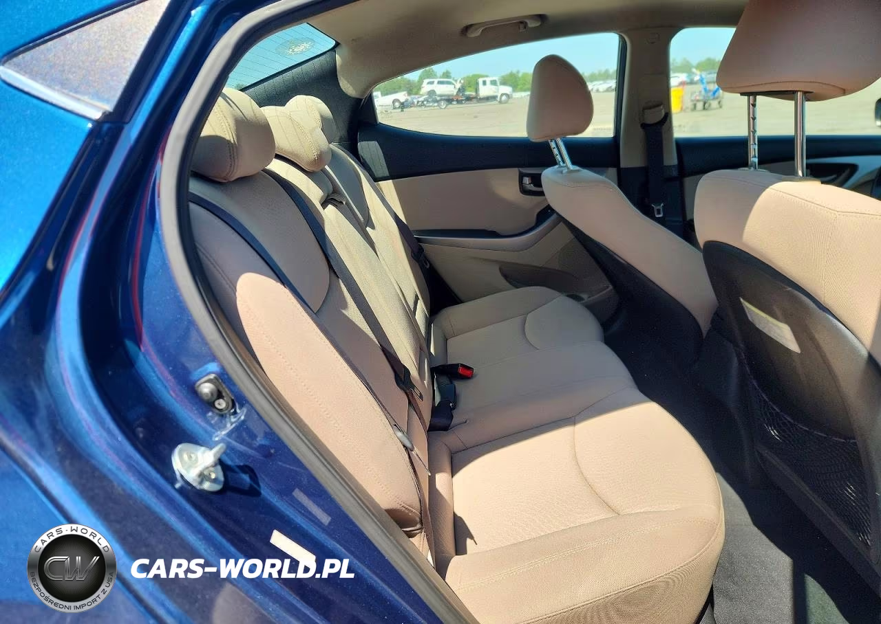 2016 Hyundai Elantra Value Edition VIN:KMHDH4AEXGU557623 - 10