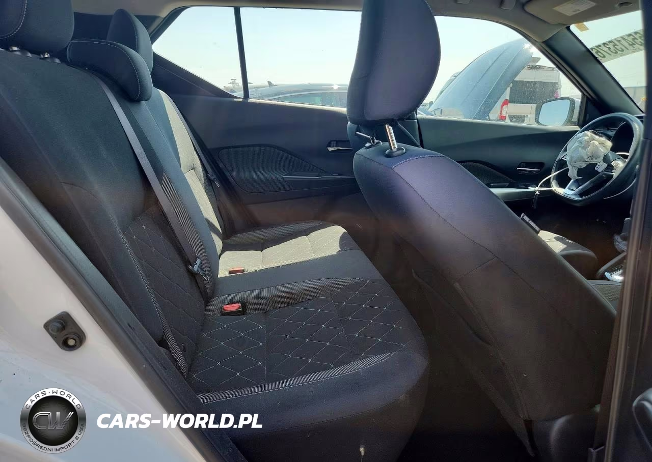 2019 Nissan Kicks Sv VIN:3N1CP5CU6KL536061 - 10