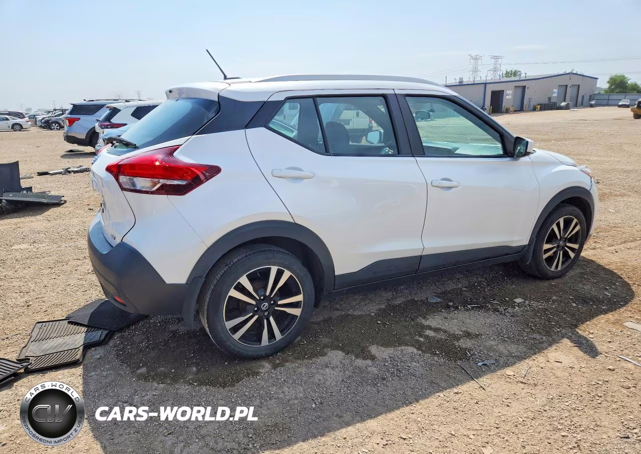 2019 Nissan Kicks Sv VIN:3N1CP5CU6KL536061 - 3
