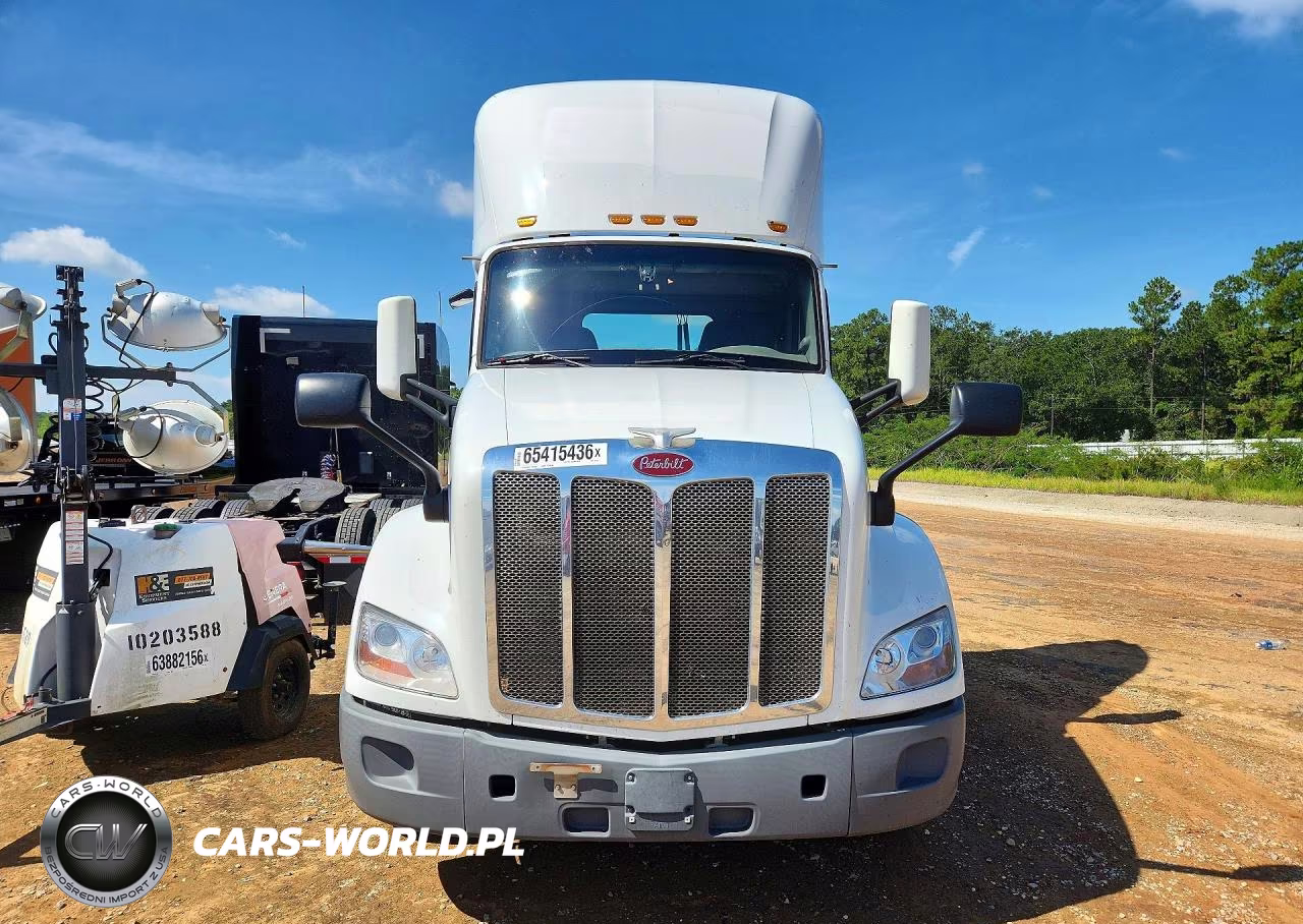 2018 Peterbilt 579 Semi Truck VIN:1XPBA48X8JD477461 - 5