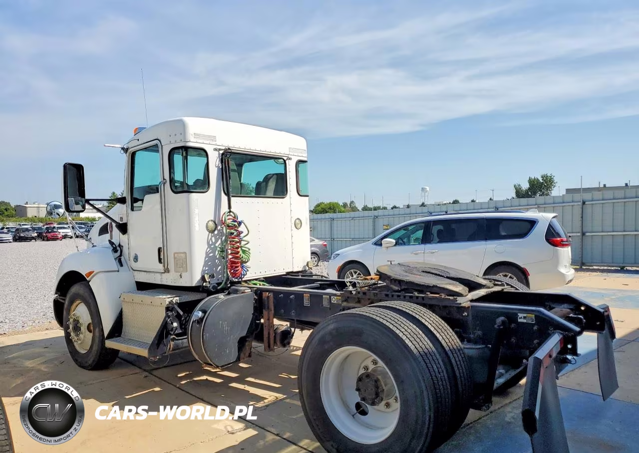 2016 Kenworth Construction T370 VIN:2XKHAJ8XXGM497129 - 2