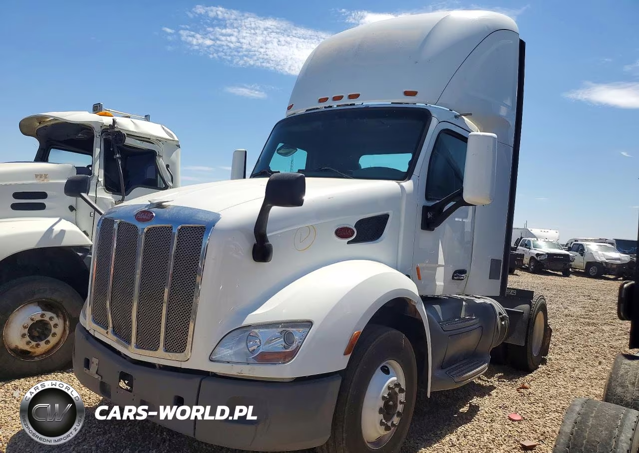 2019 Peterbilt 579 Semi Truck