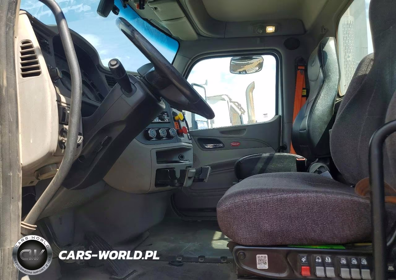 2019 Peterbilt 579 Semi Truck VIN:1XPBA48X8KD478711 - 7
