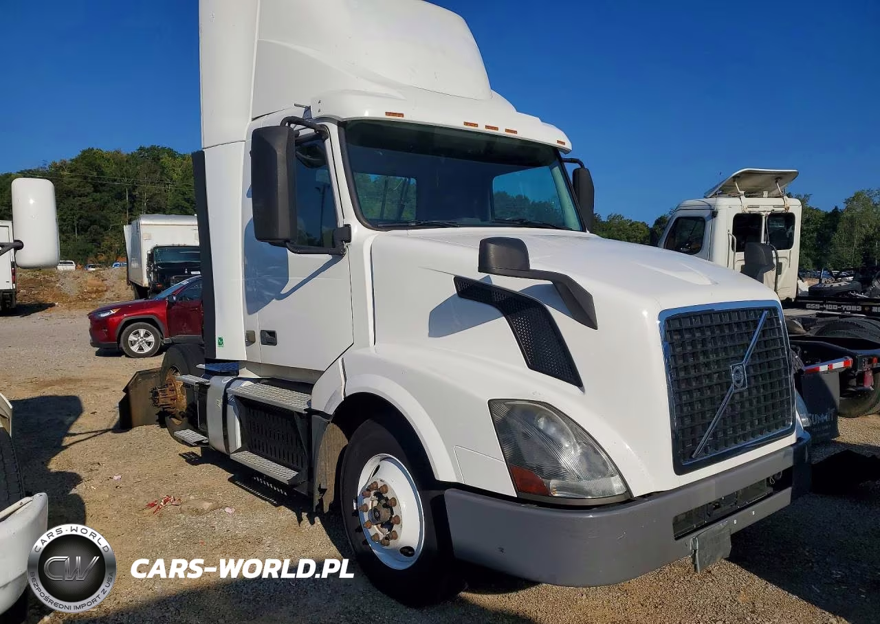 2017 Volvo Vn Vnl - Semi Truck VIN:4V4N39TG2HN988038 - 4