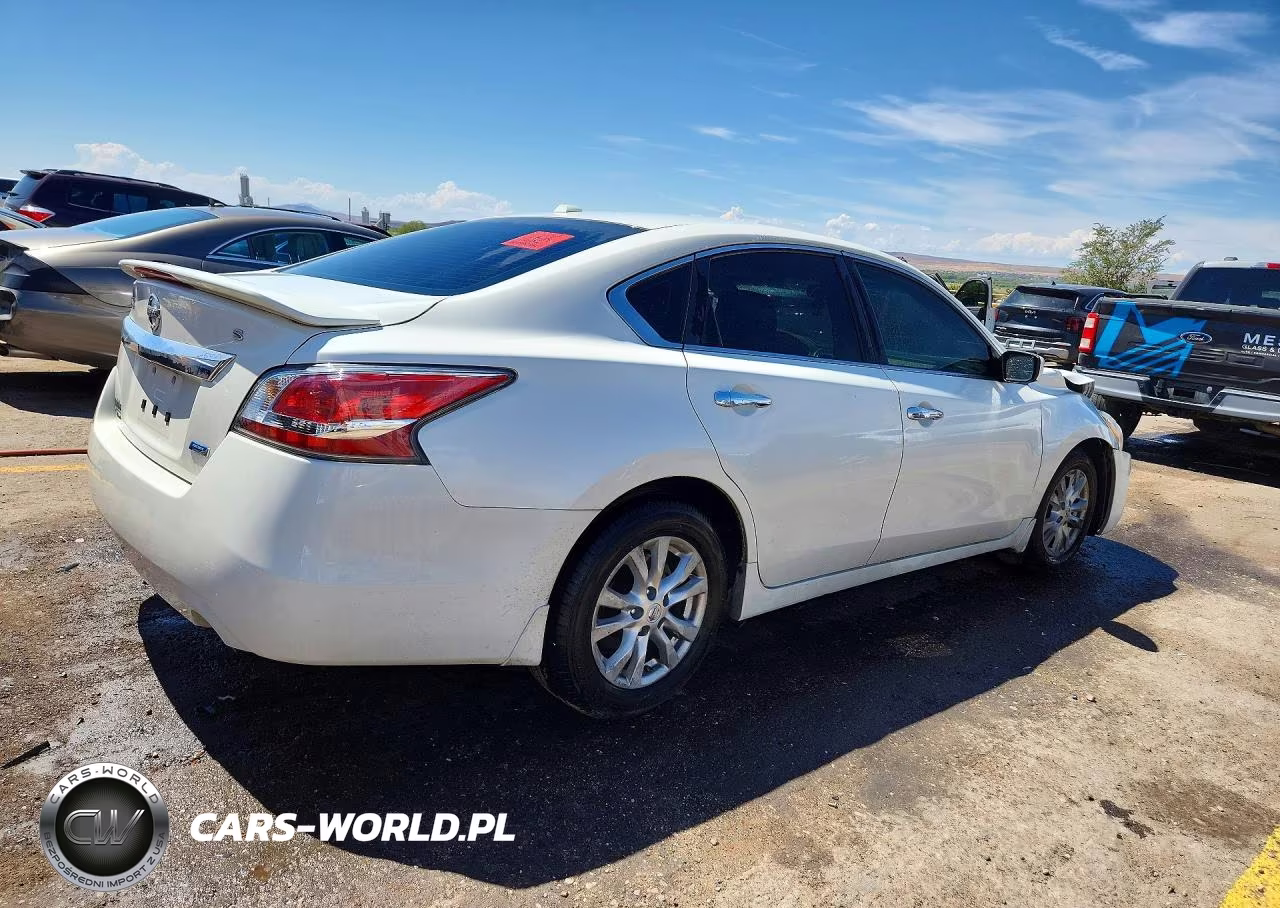 2014 Nissan Altima 2.5 VIN:1N4AL3AP2EC412392 - 3