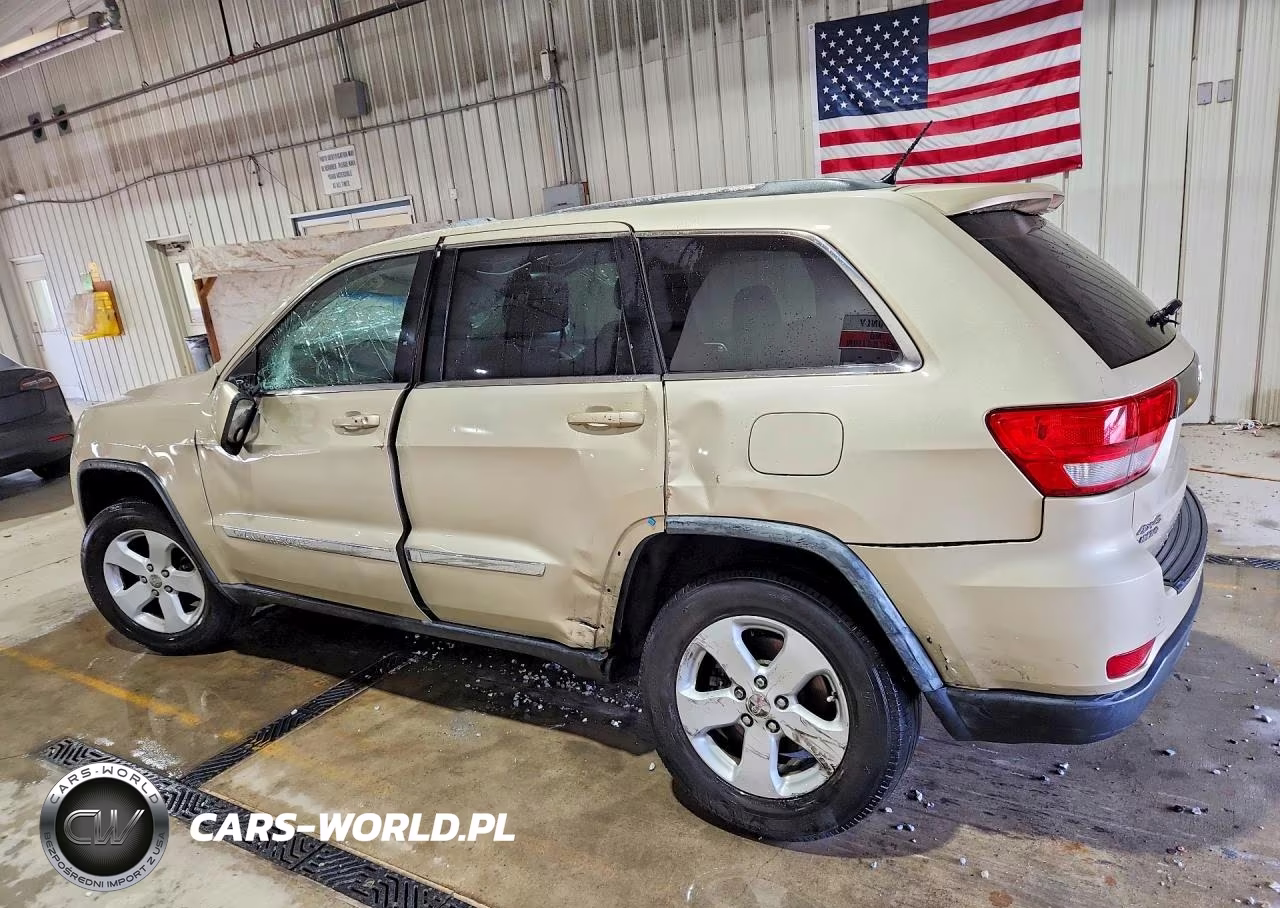 2012 Jeep Grand Cherokee Laredo VIN:1C4RJFAG3CC156586 - 2