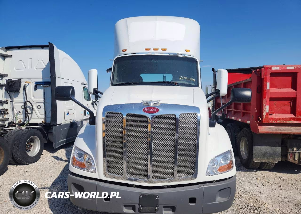 2018 Peterbilt 579 Semi Truck VIN:1XPBA48X1JD477432 - 5