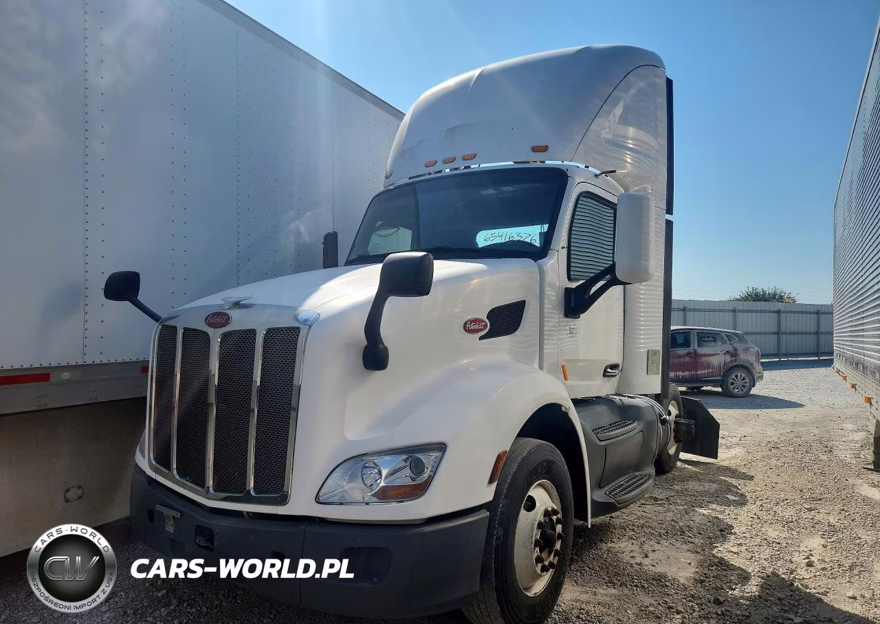 2019 Peterbilt 579 Semi Truck