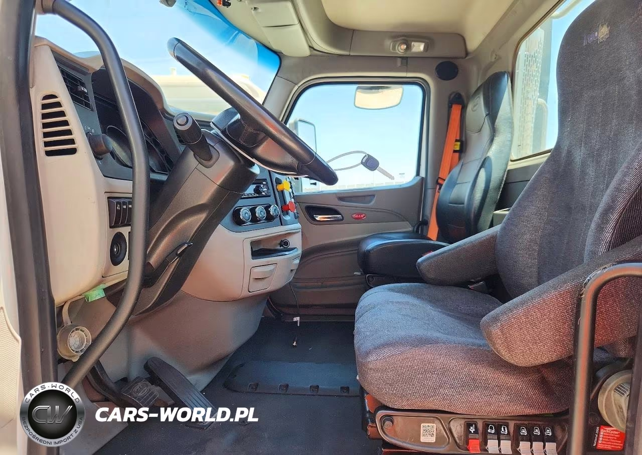 2019 Peterbilt 579 Semi Truck VIN:1XPBA48X3KD600214 - 7