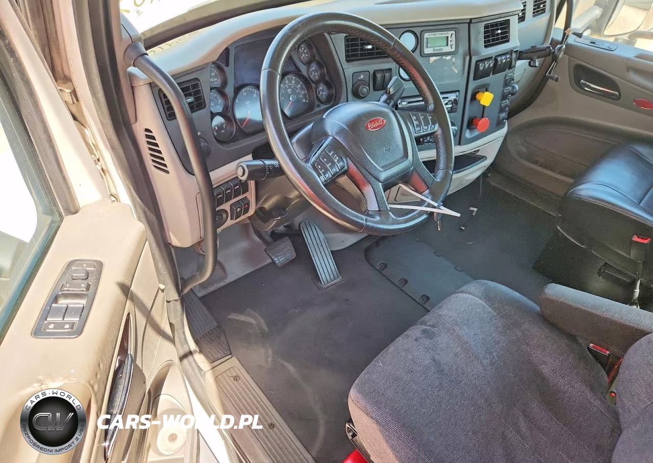 2019 Peterbilt 579 Semi Truck VIN:1XPBA48X3KD600214 - 8